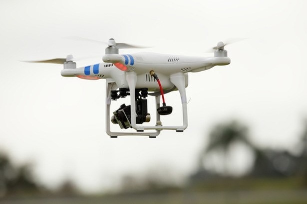 dji-drone-phantom-quadcopter